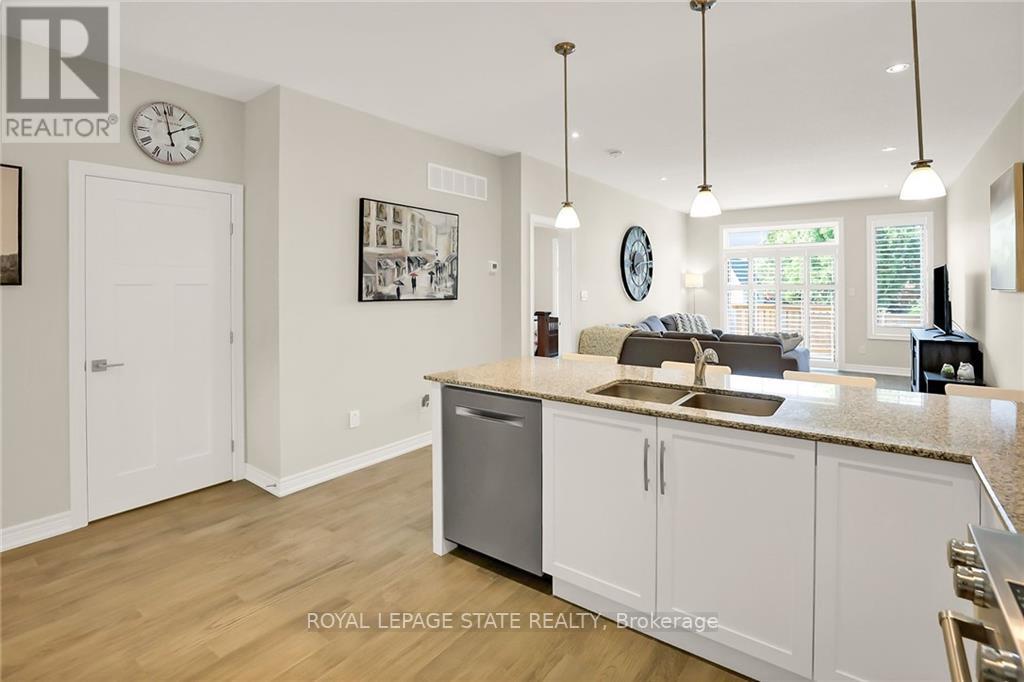 5 MCCLAY AVE