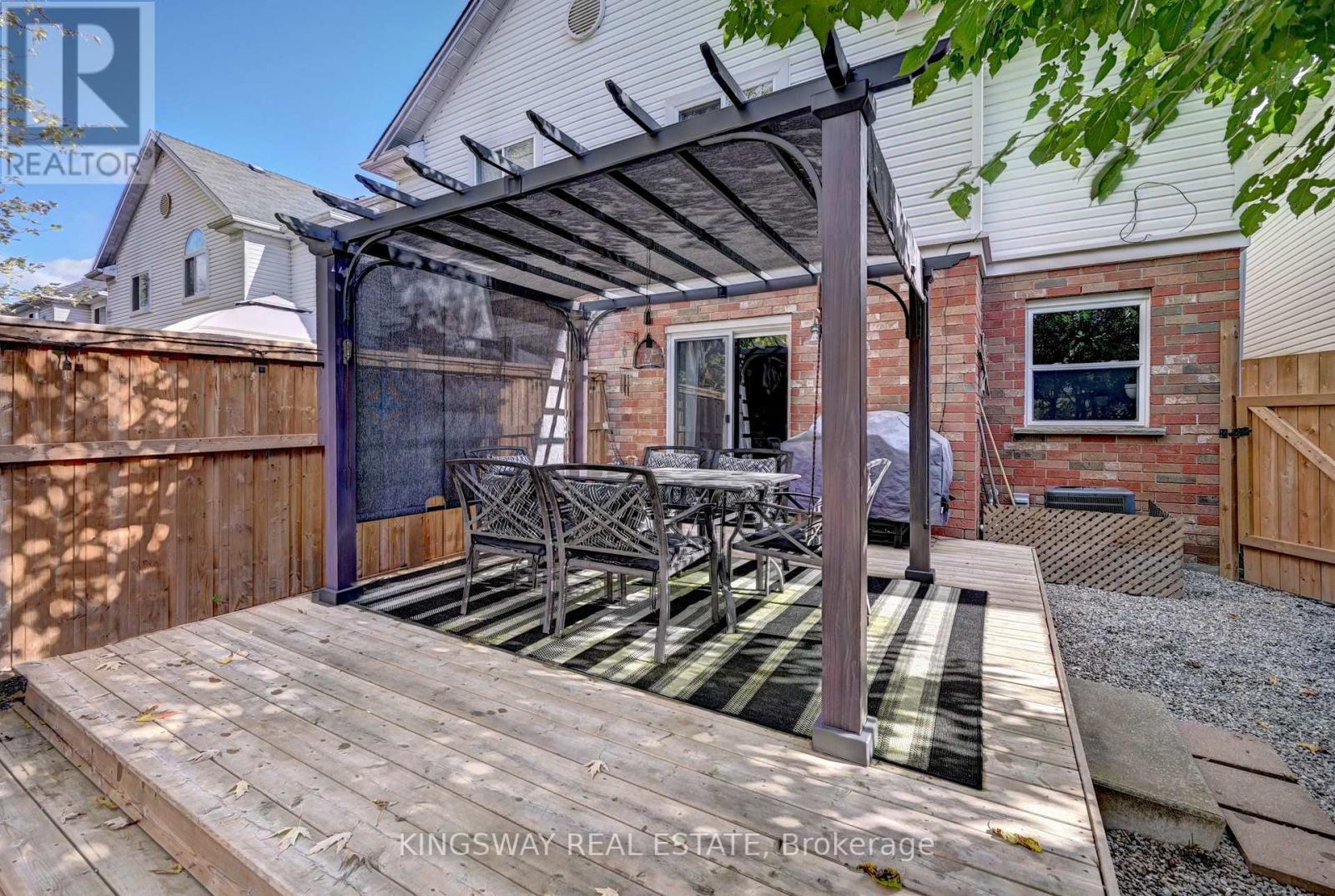 503 MAYFLOWER ST