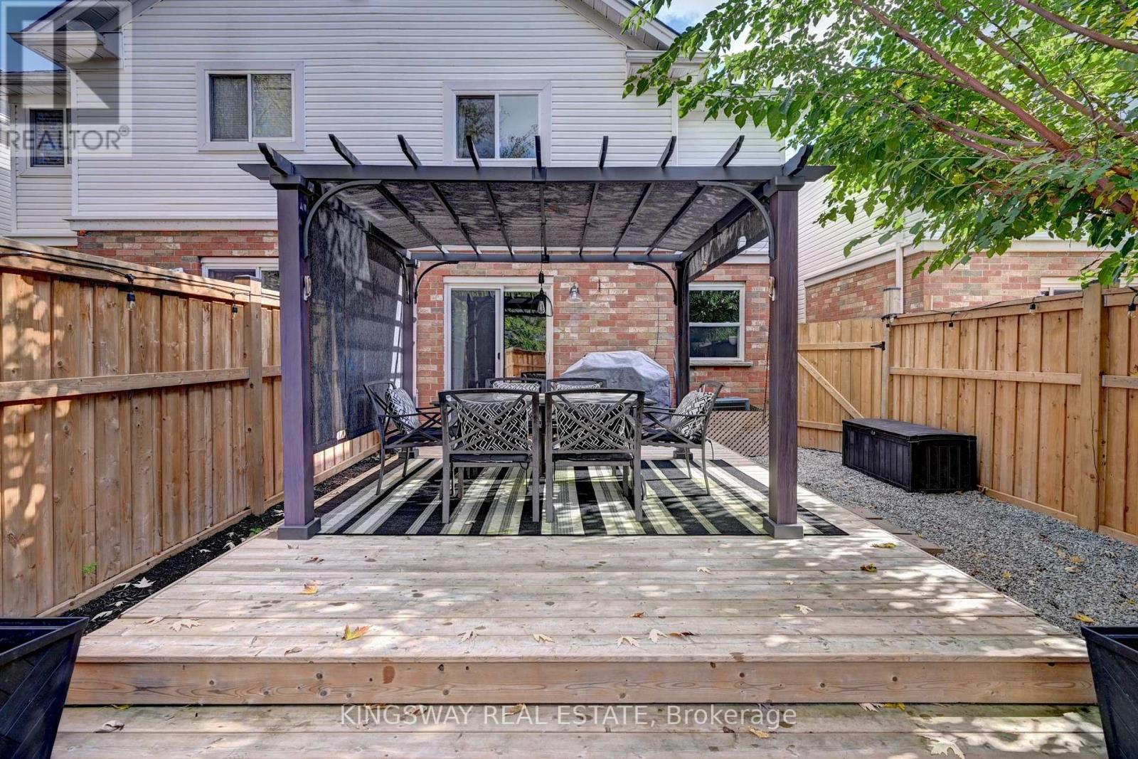 503 MAYFLOWER ST