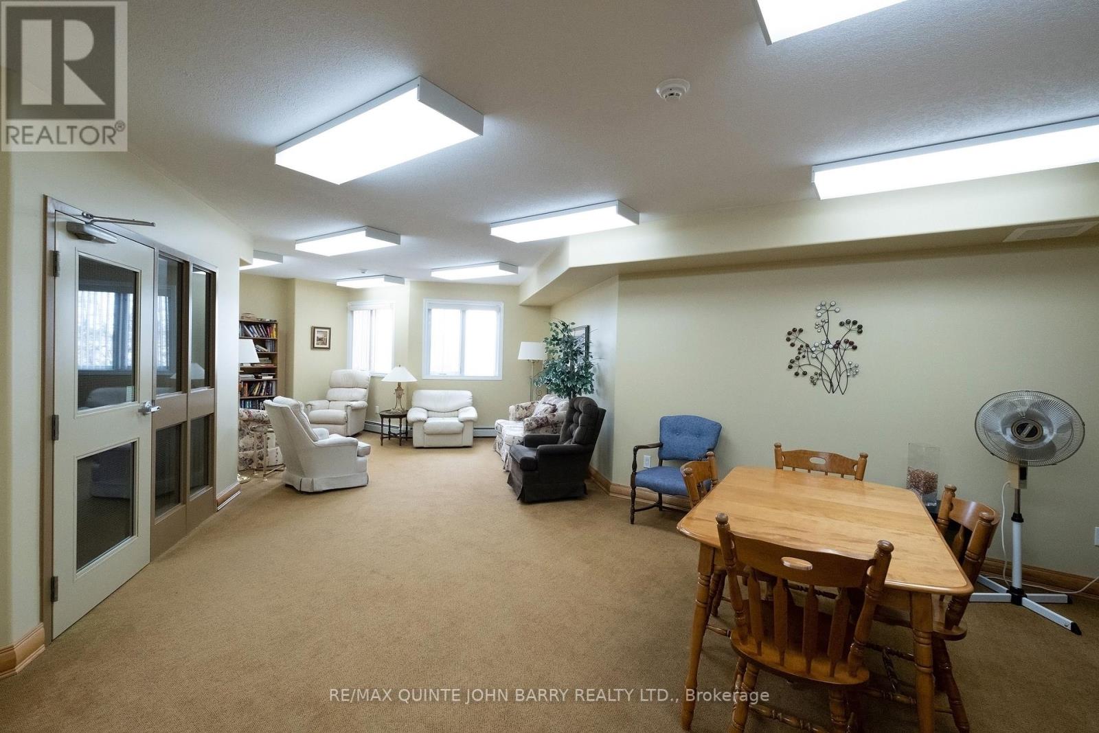 #310 -15 HEARTWOOD DR, #310