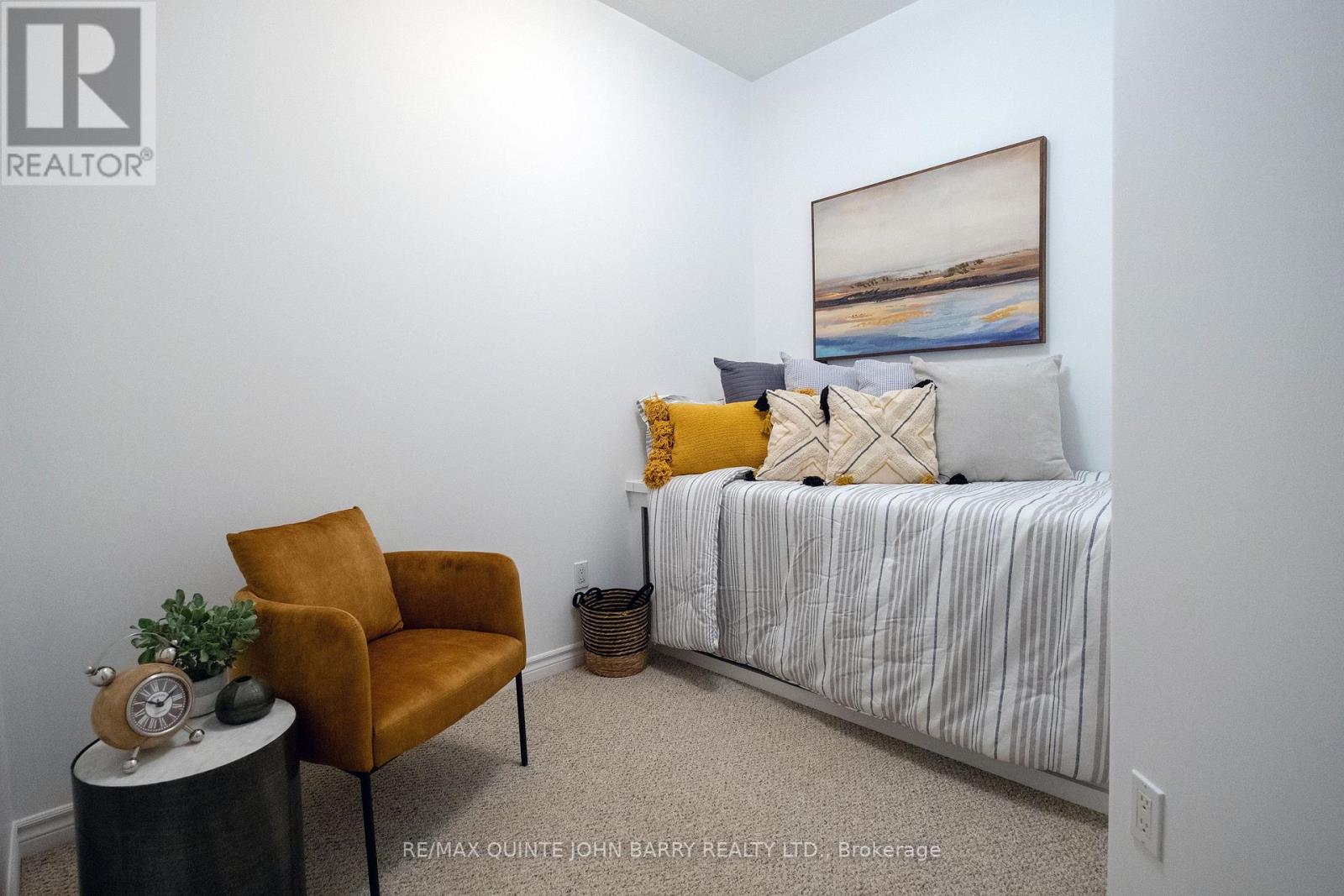 #310 -15 HEARTWOOD DR, #310