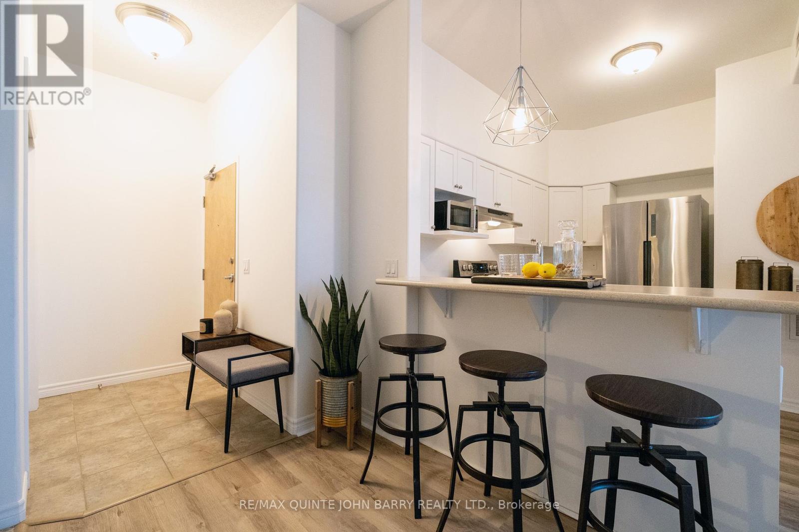 #310 -15 HEARTWOOD DR, #310
