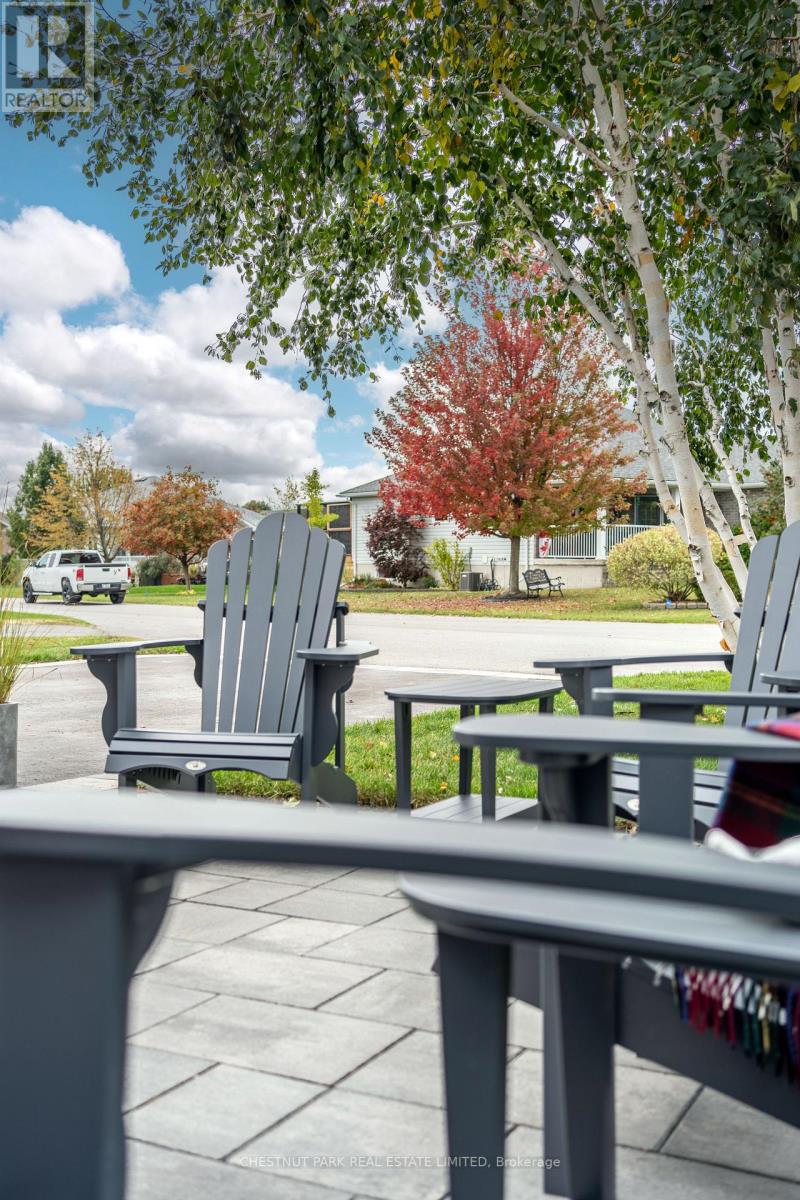 32 MOUNTGROVE CRES