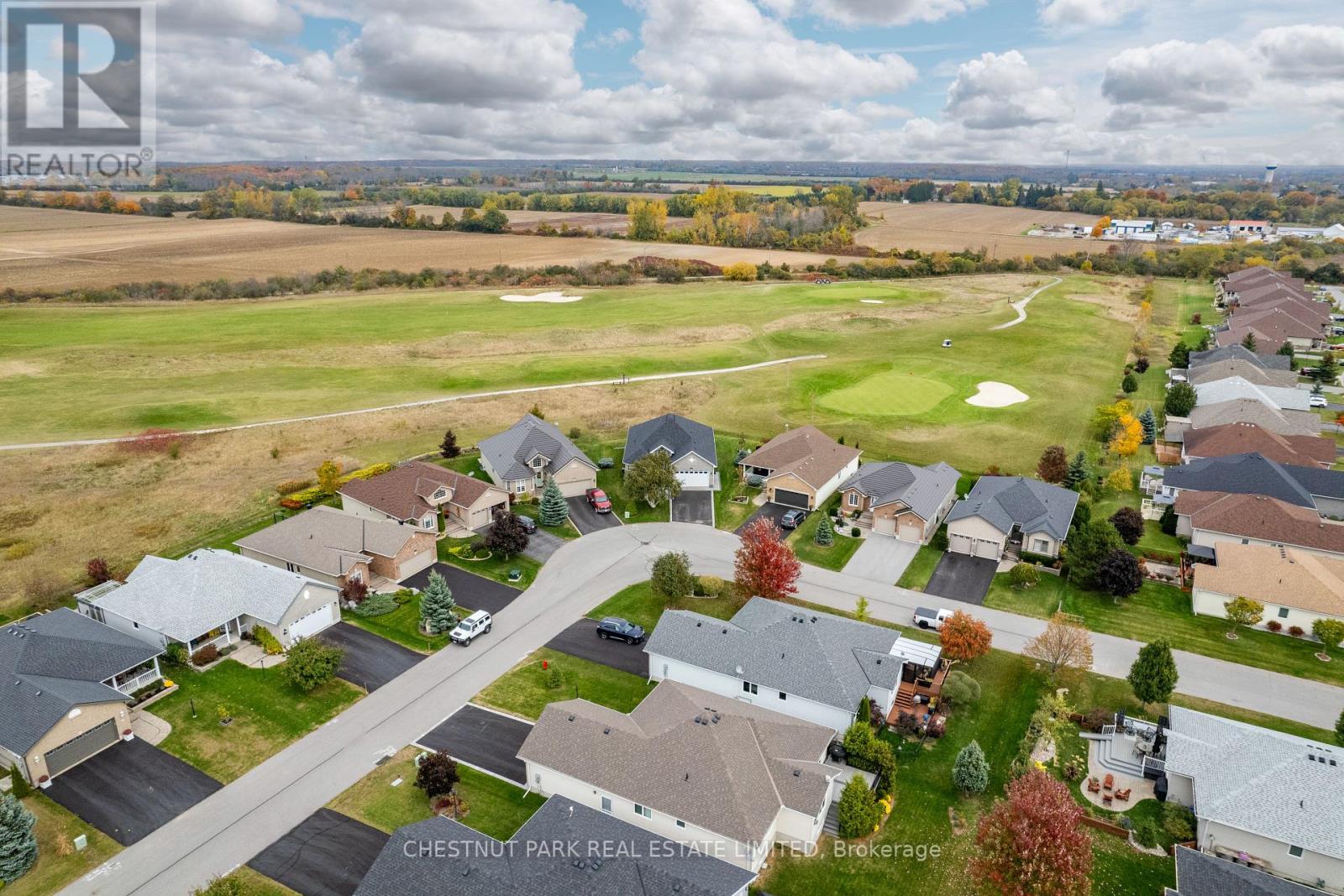 32 MOUNTGROVE CRES