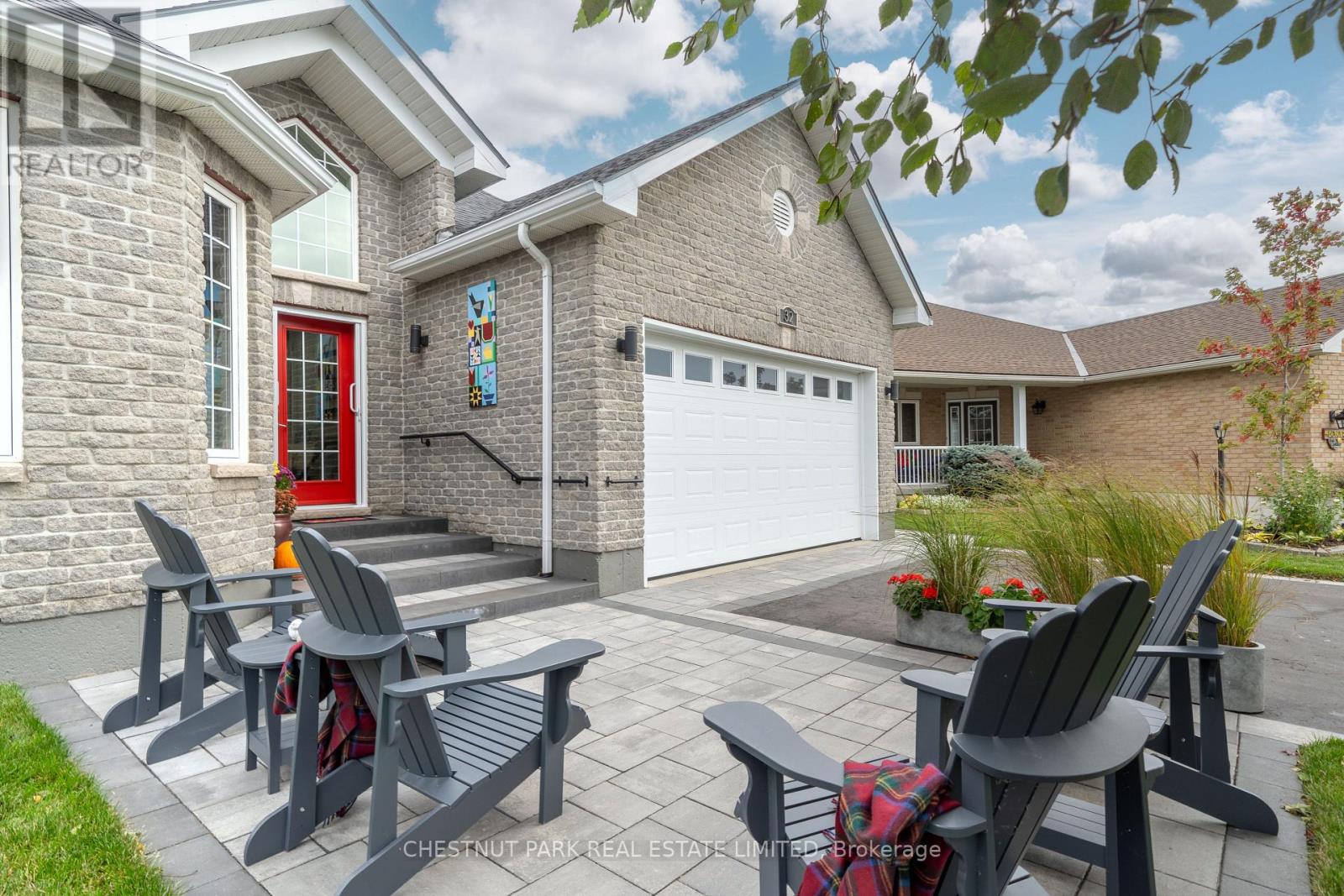 32 MOUNTGROVE CRES