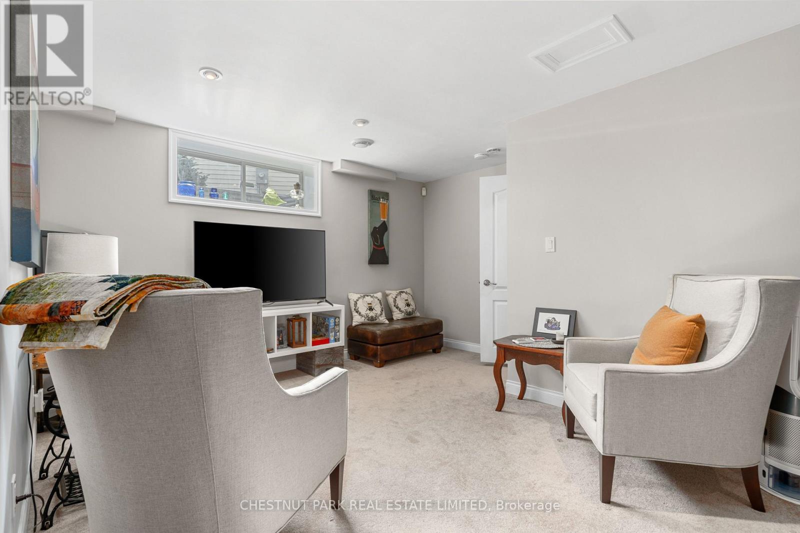 32 MOUNTGROVE CRES
