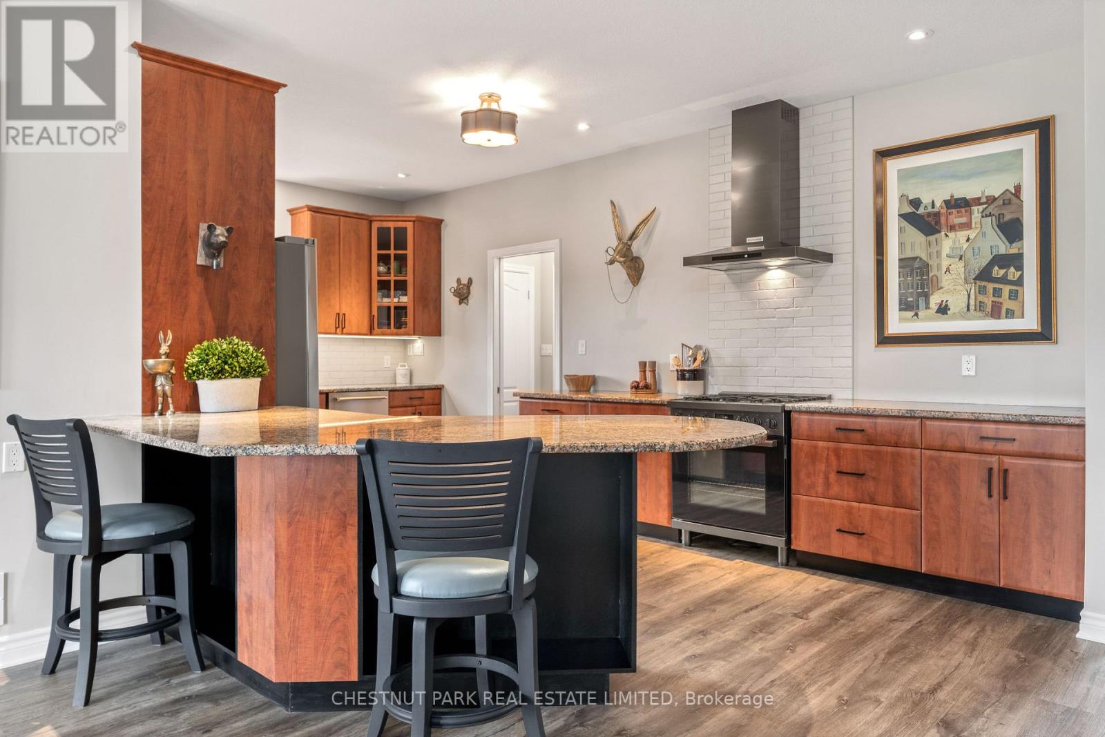 32 MOUNTGROVE CRES