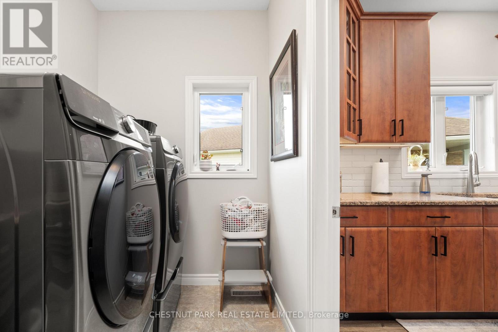 32 MOUNTGROVE CRES