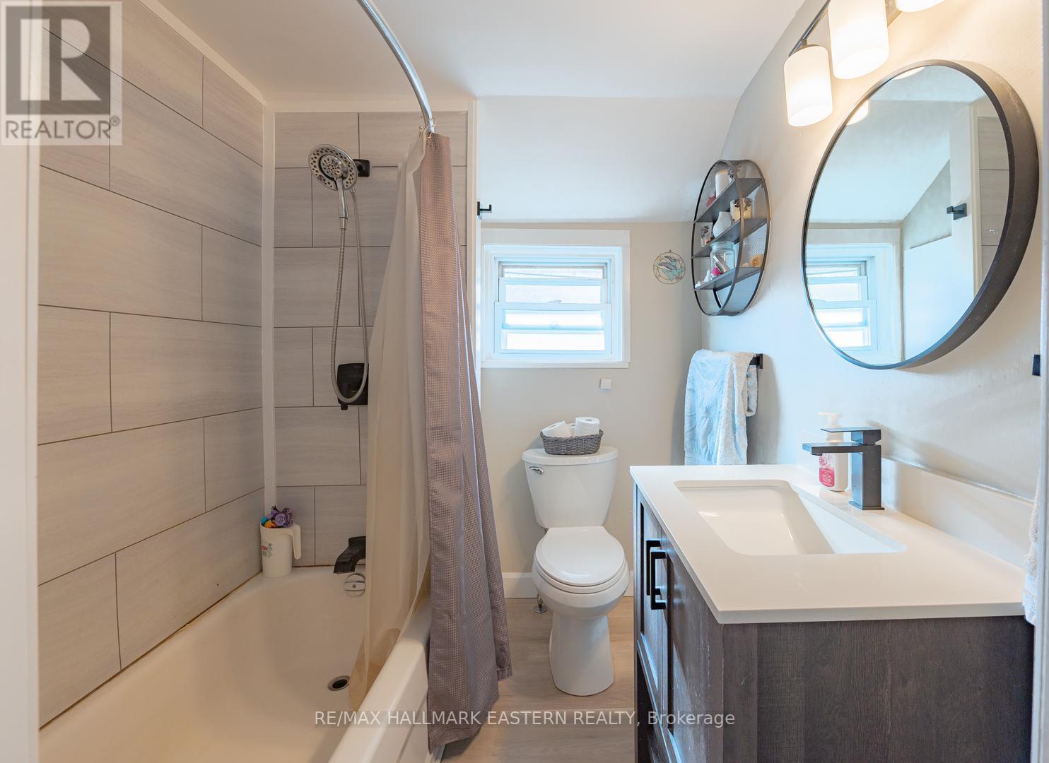 393 BLEECKER AVE