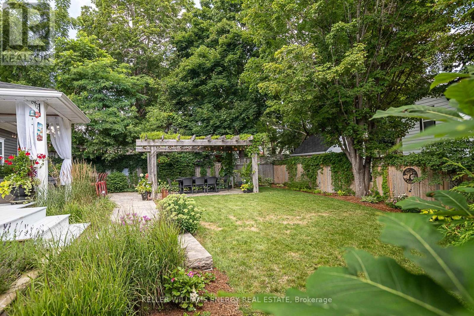 84 BRIDGE ST