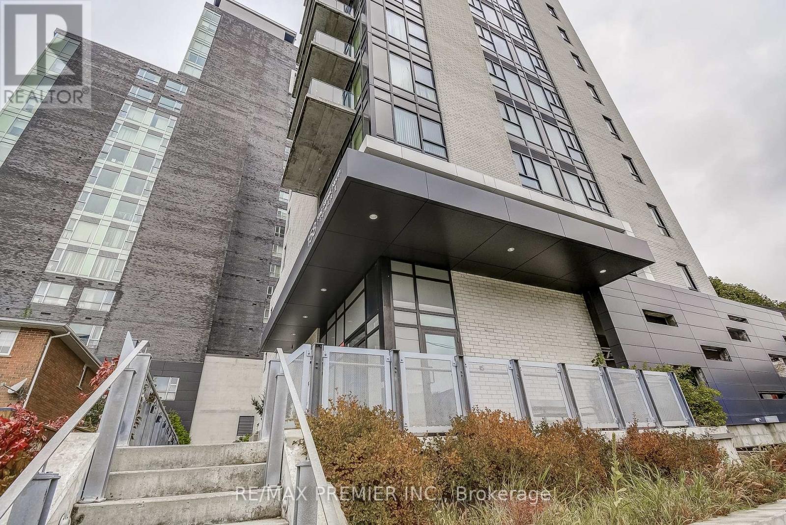 #701 -160 KING ST N, #701