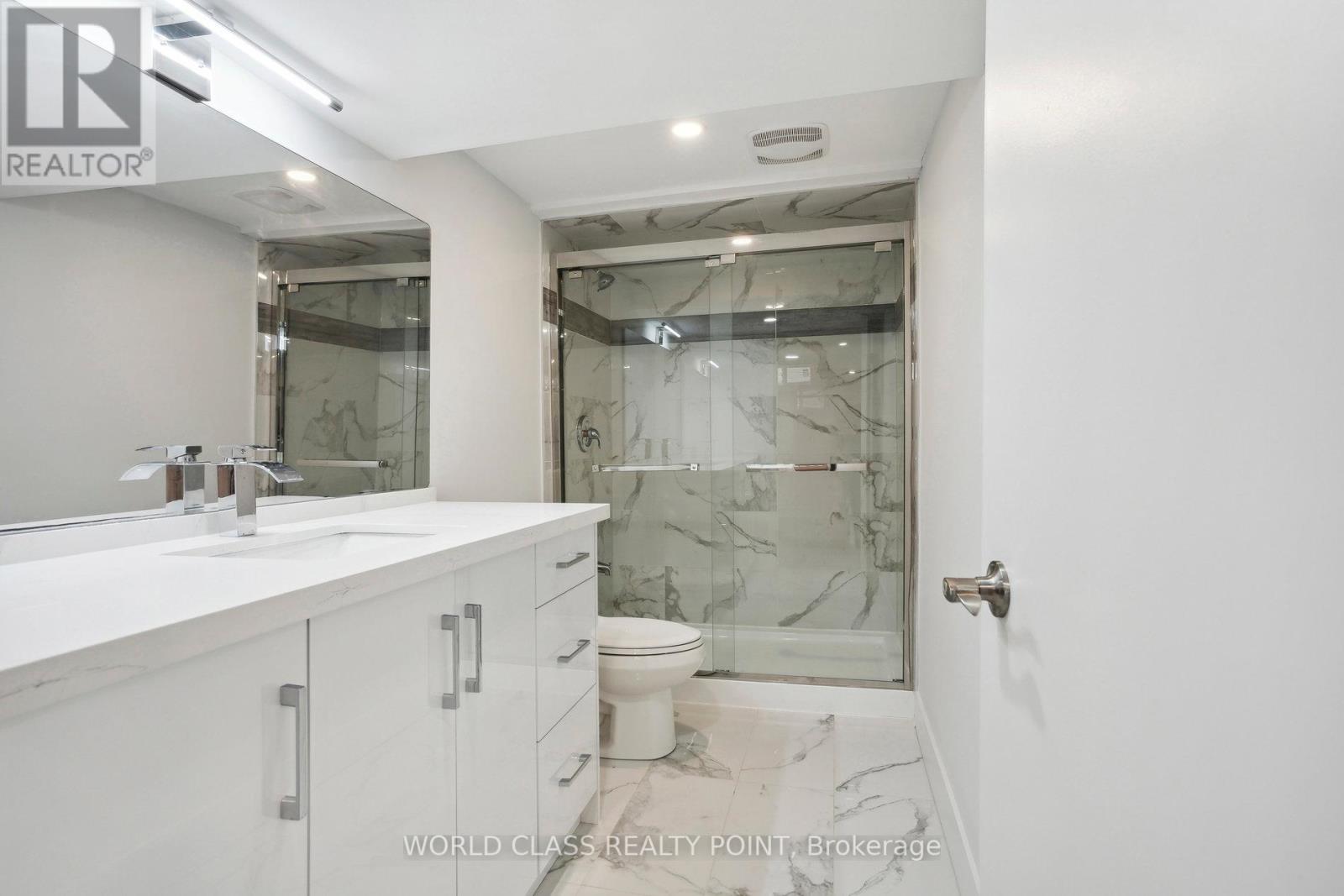 396 HUDSON DR