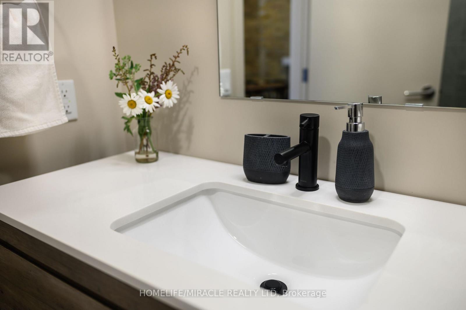 #212 -245 DOWNIE ST, #212