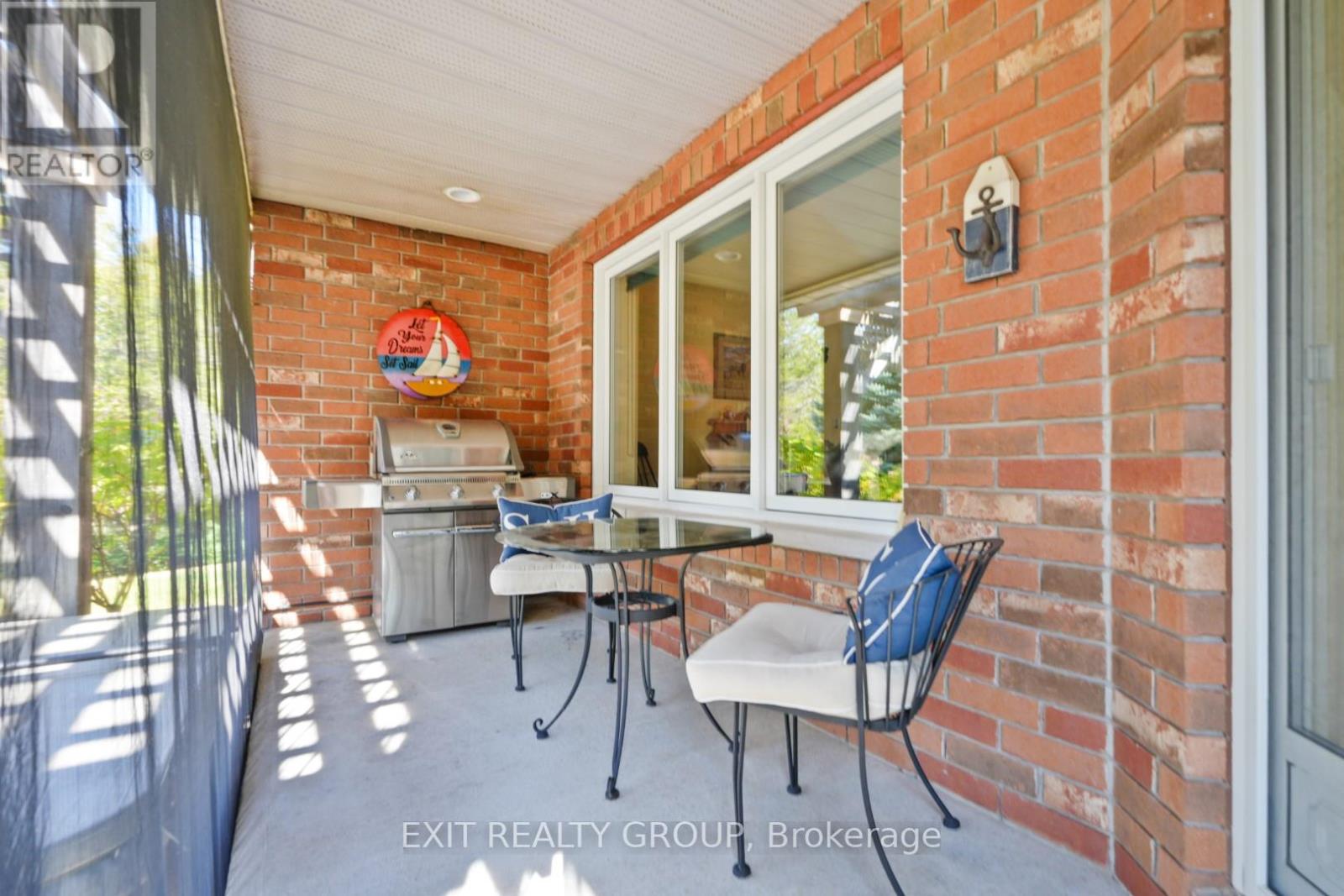 84 BAY BREEZE ST