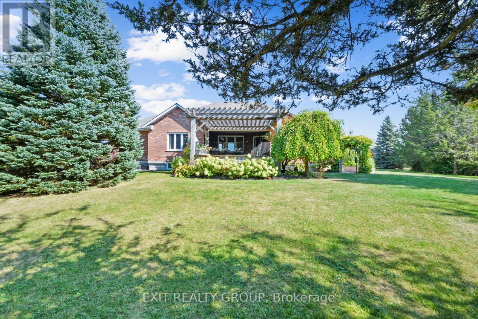 84 BAY BREEZE ST