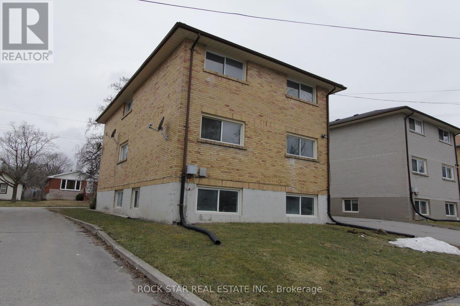 65 STANLEY ST