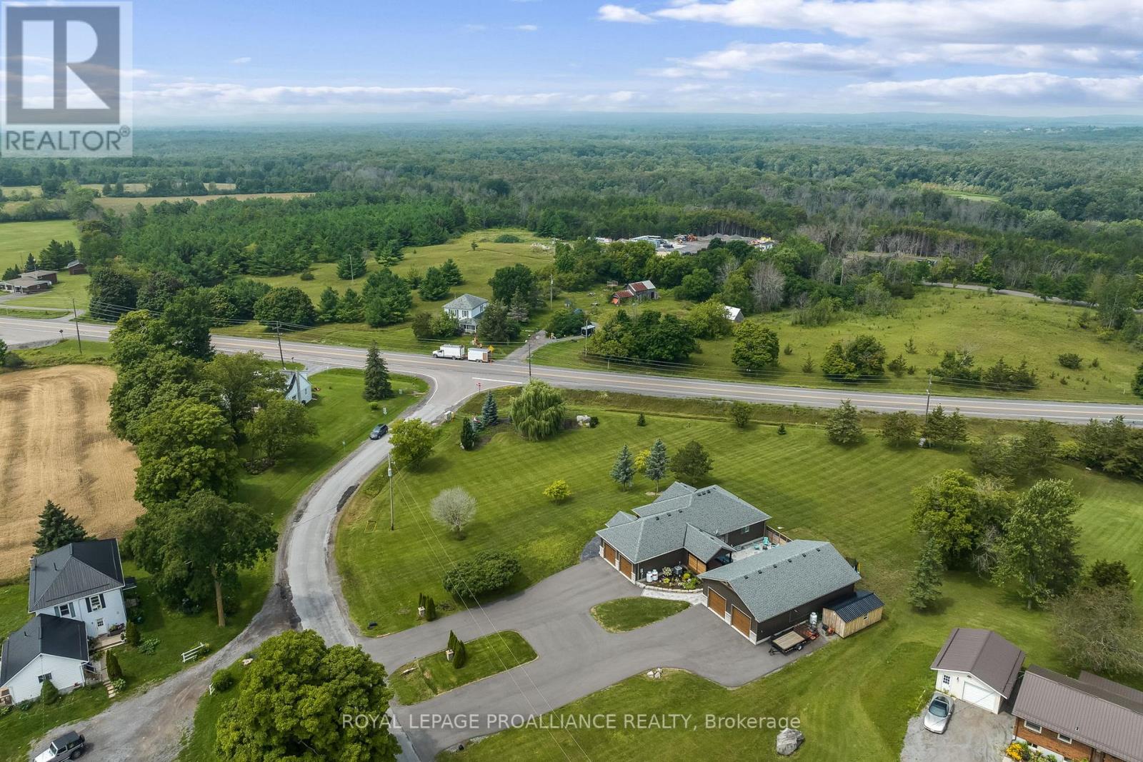 21 SILLS RD