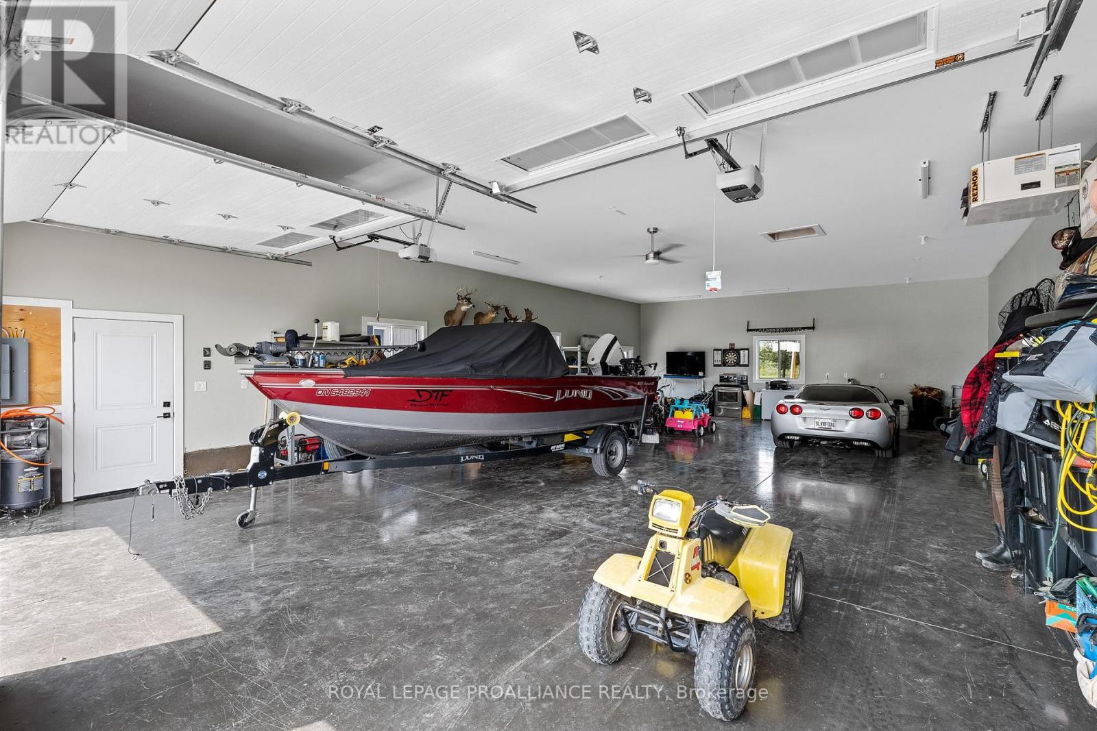 21 SILLS RD