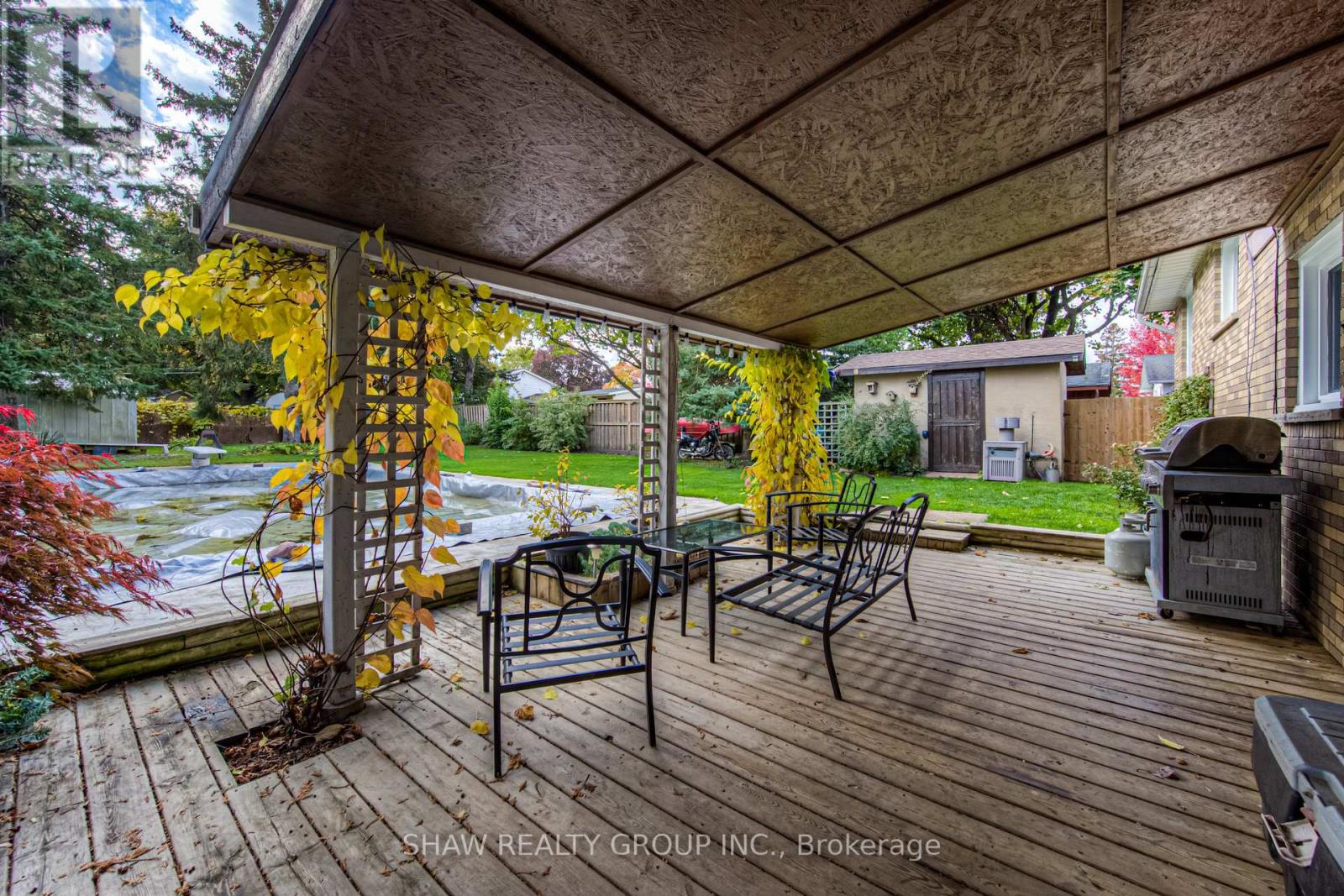 1098 SOVEREIGN RD