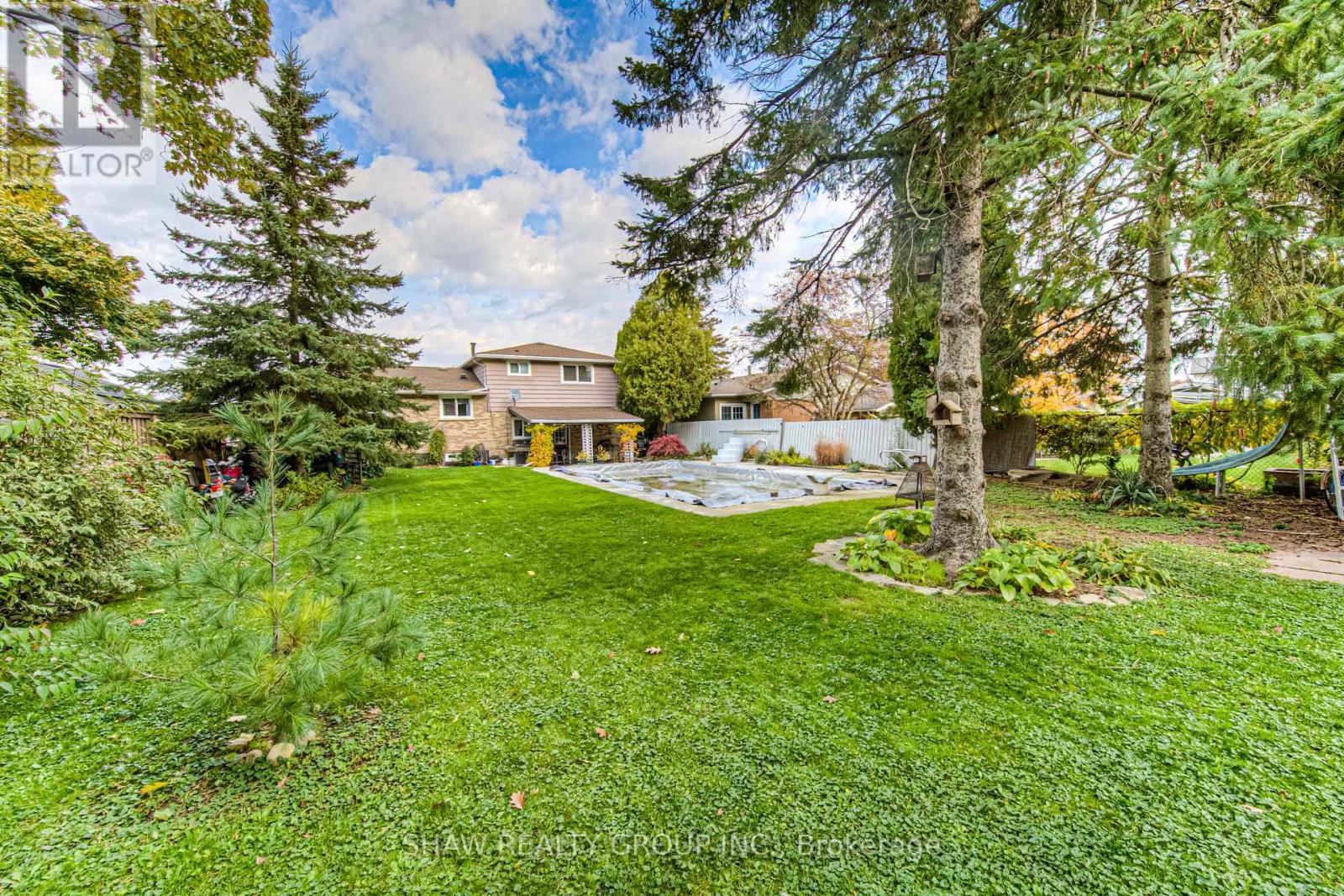 1098 SOVEREIGN RD
