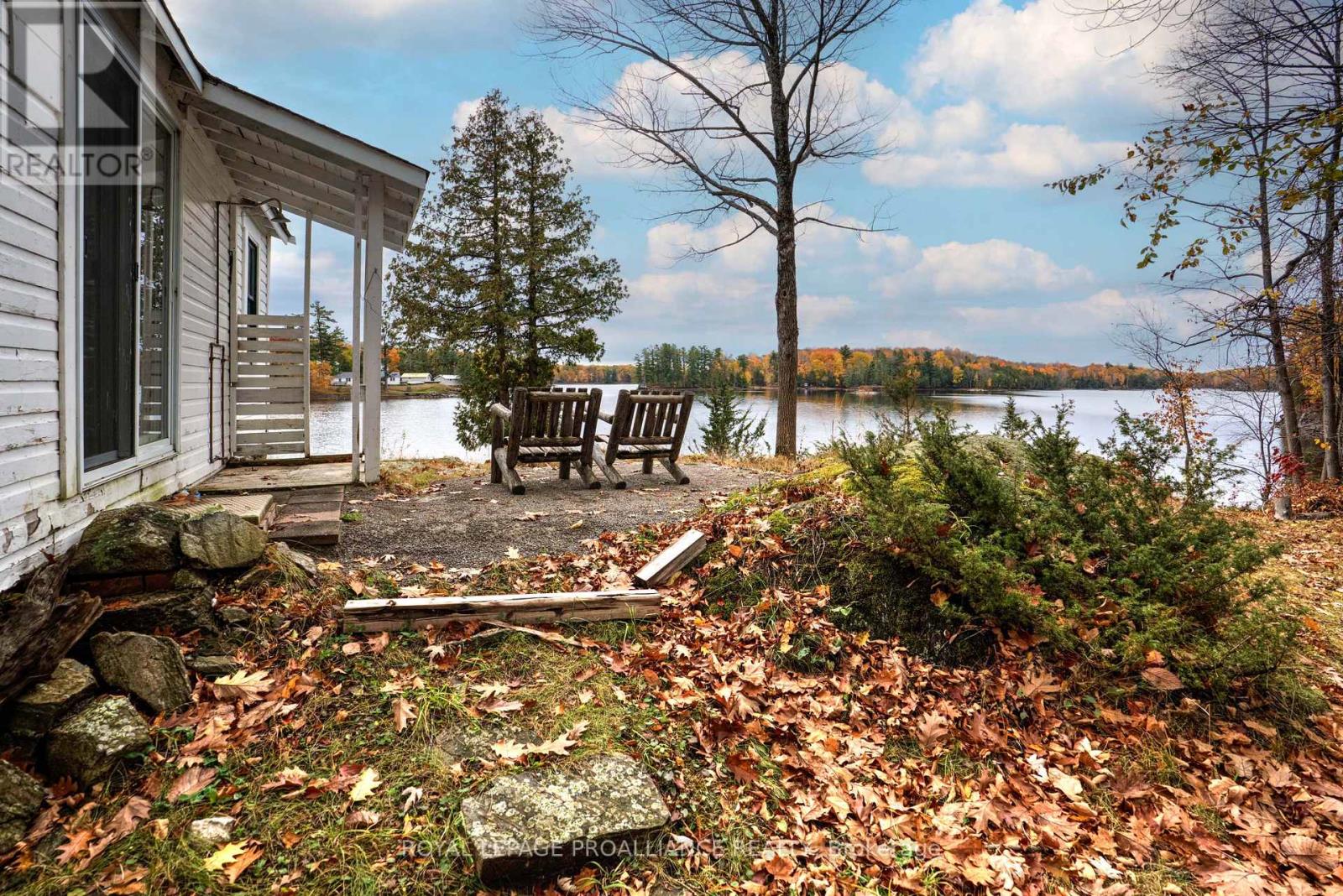 11 COLESCOTT LANE