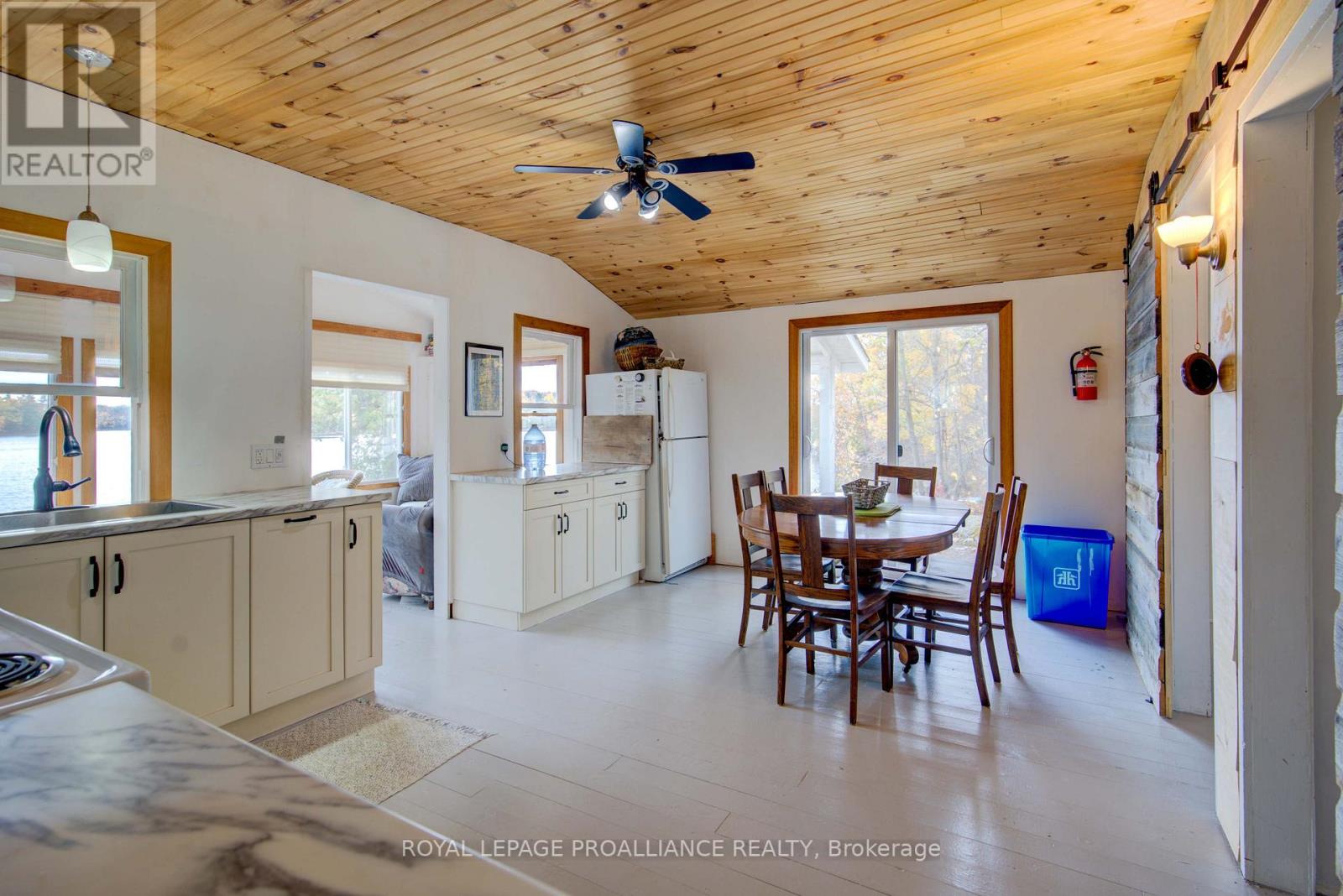 11 COLESCOTT LANE