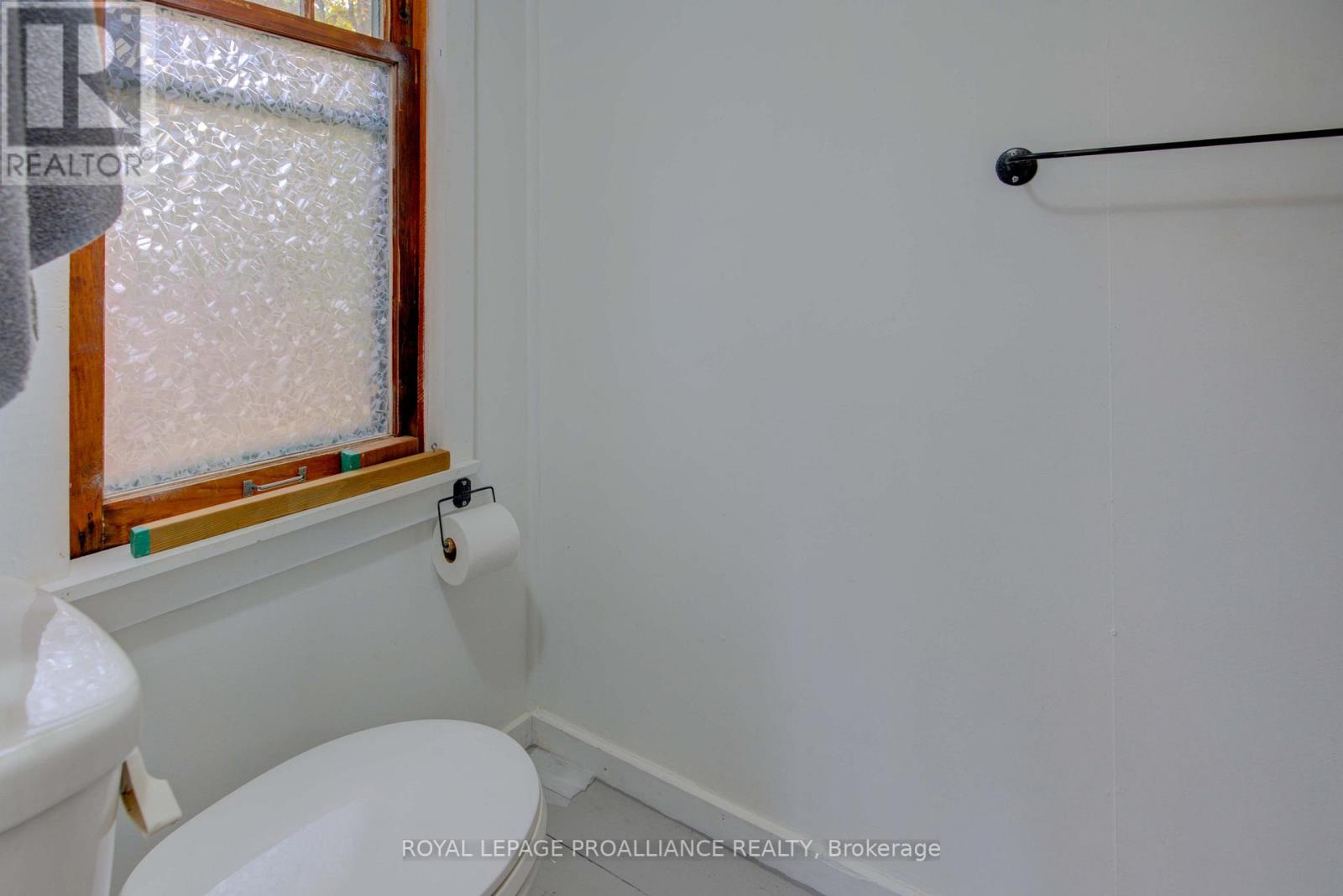 11 COLESCOTT LANE
