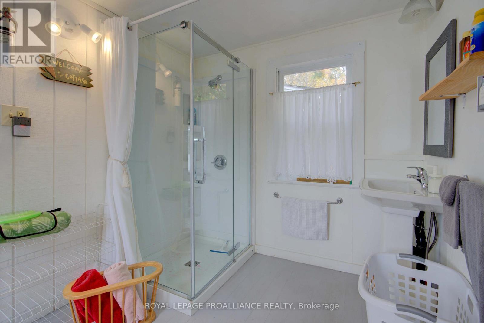 11 COLESCOTT LANE