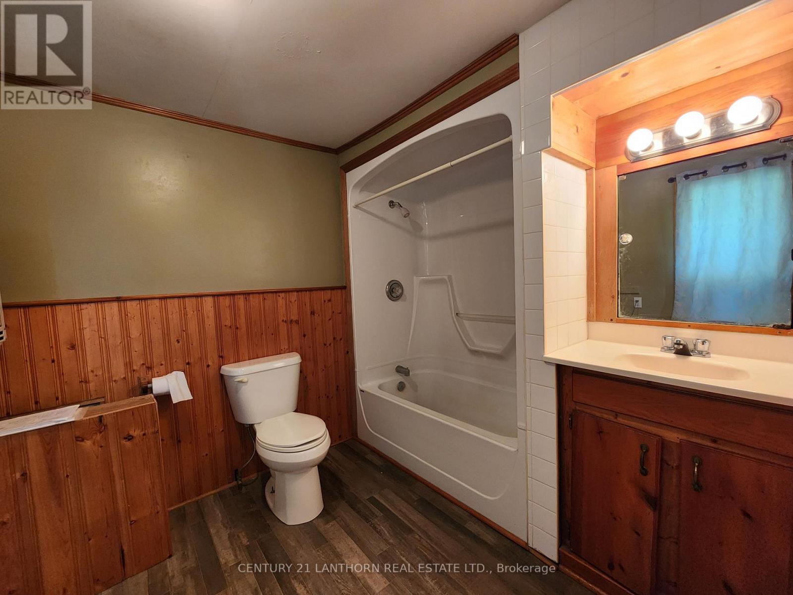 25 BETTES ST