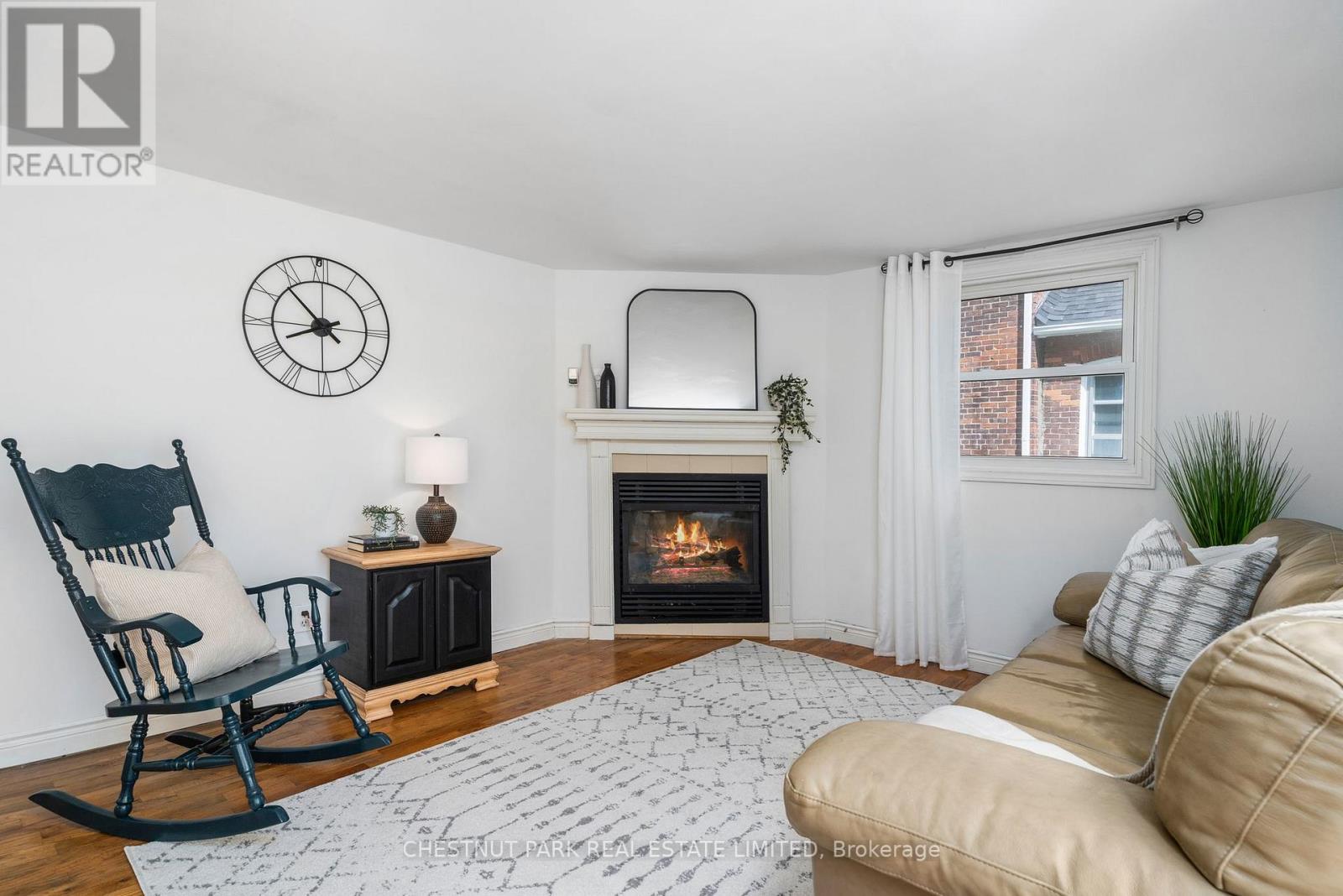 15 PAUL ST
