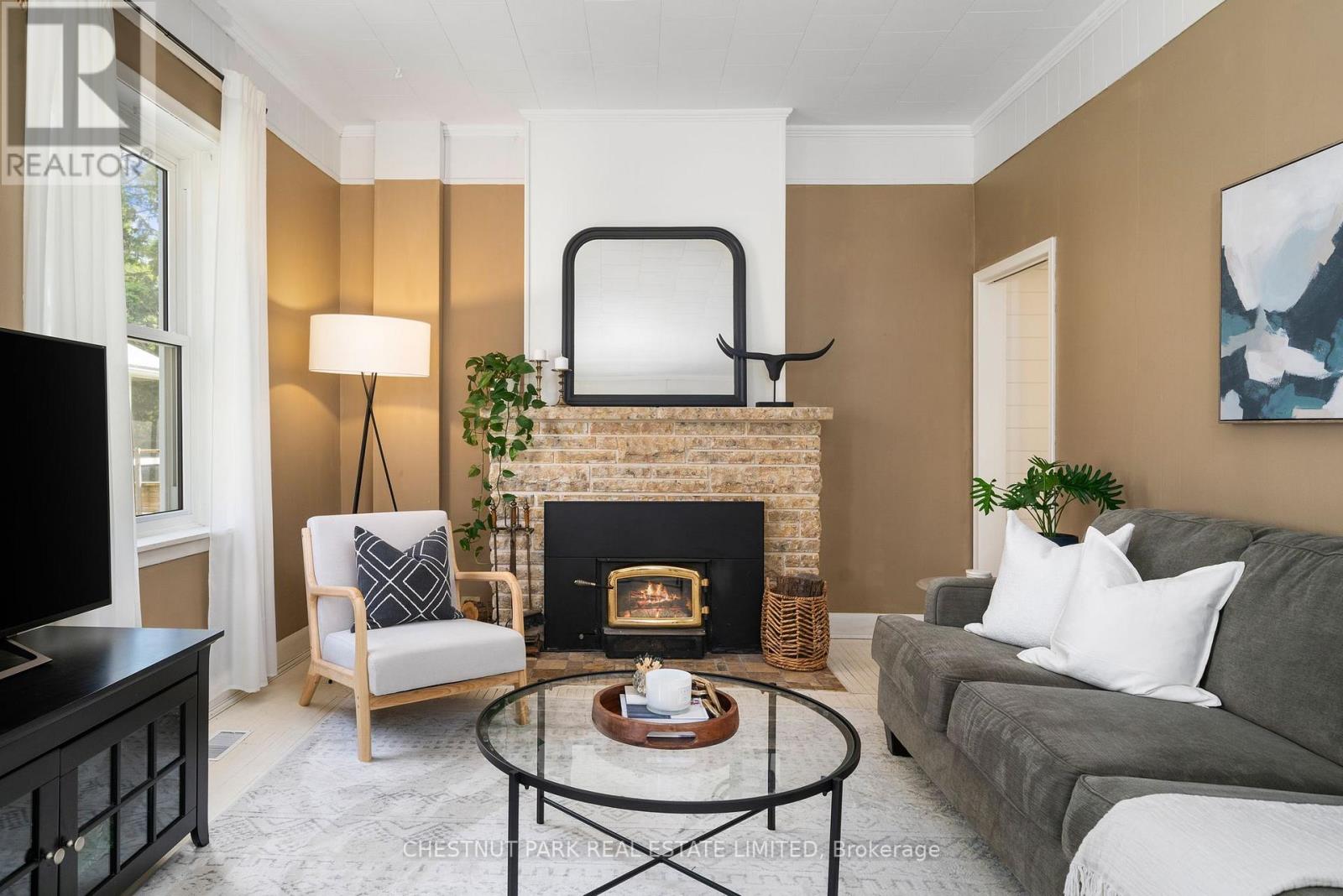 15 PAUL ST