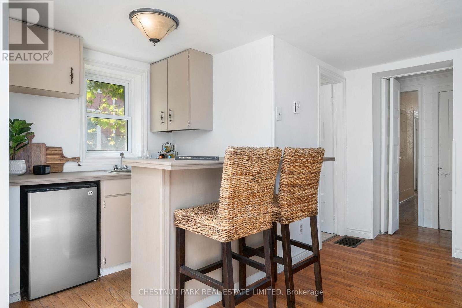 15 PAUL ST