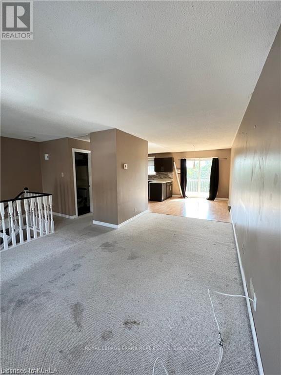 #26 -115 MARY ST W, #26