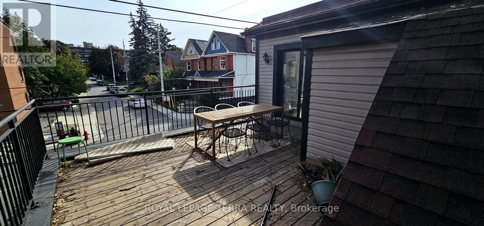 #2 -188 LOCKE ST S, #2