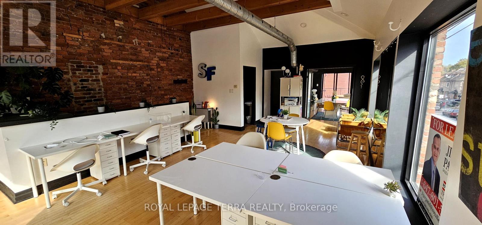 #2 -188 LOCKE ST S, #2