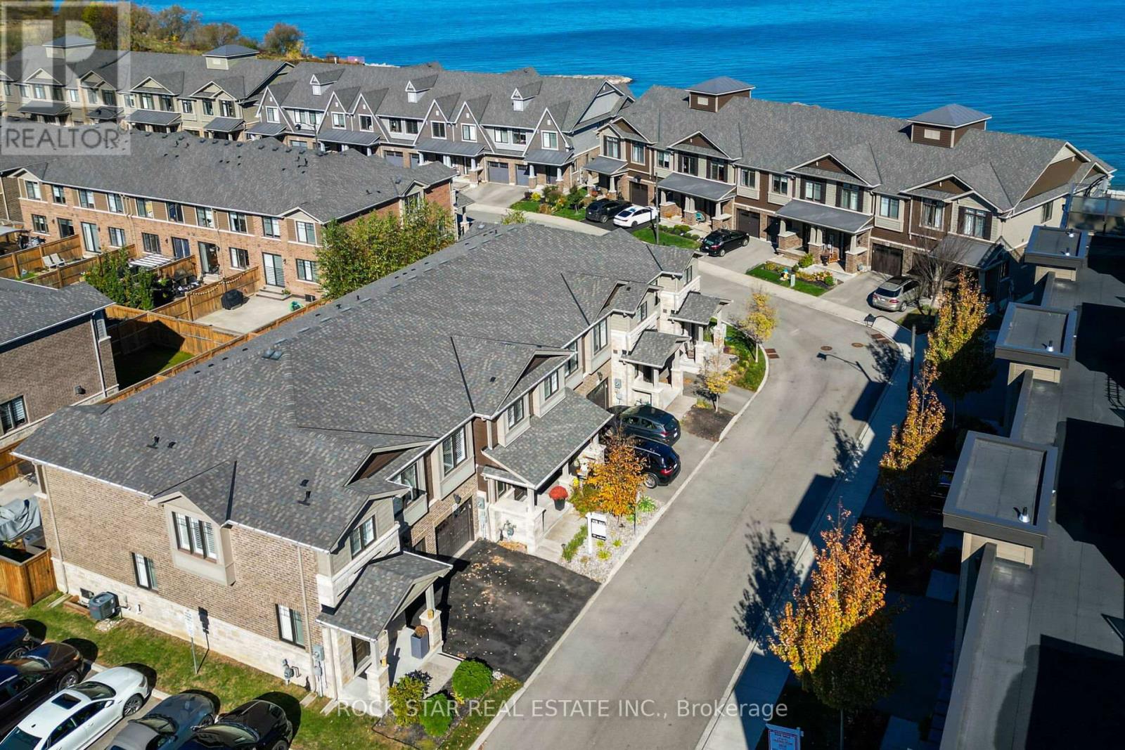23 WATERVIEW LANE