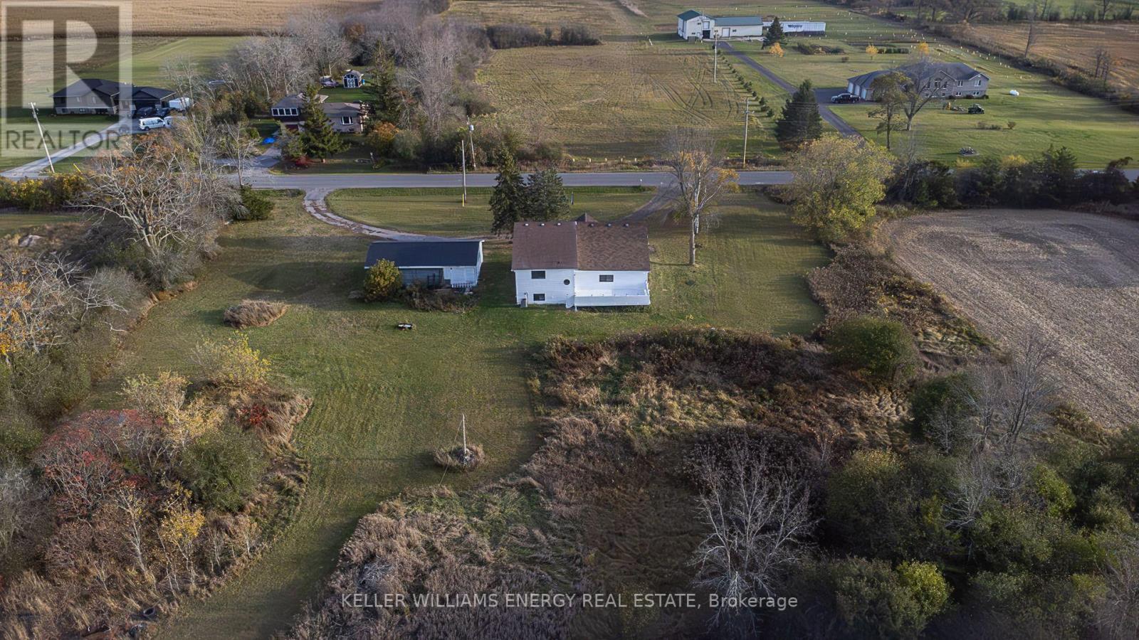 3048 VICTORIA RD