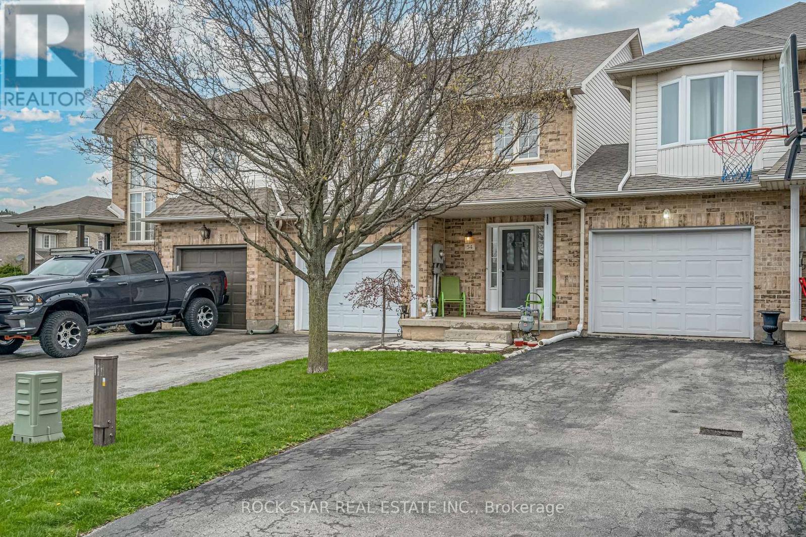 54 ARROWHEAD LANE