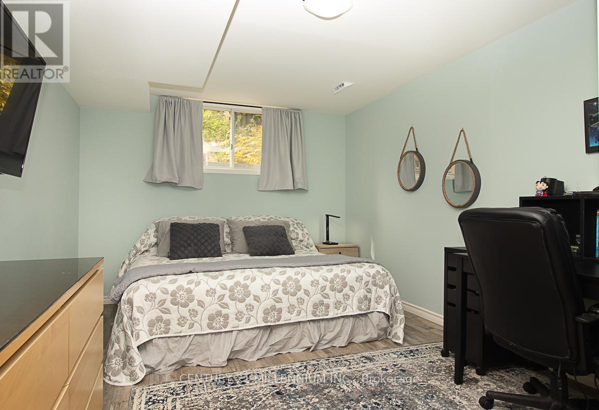 128 WESTVALE DR