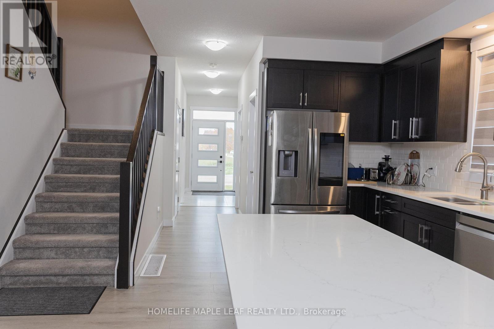 68 MOON CRES