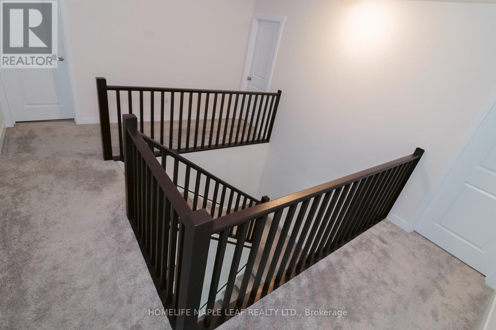 68 MOON CRES