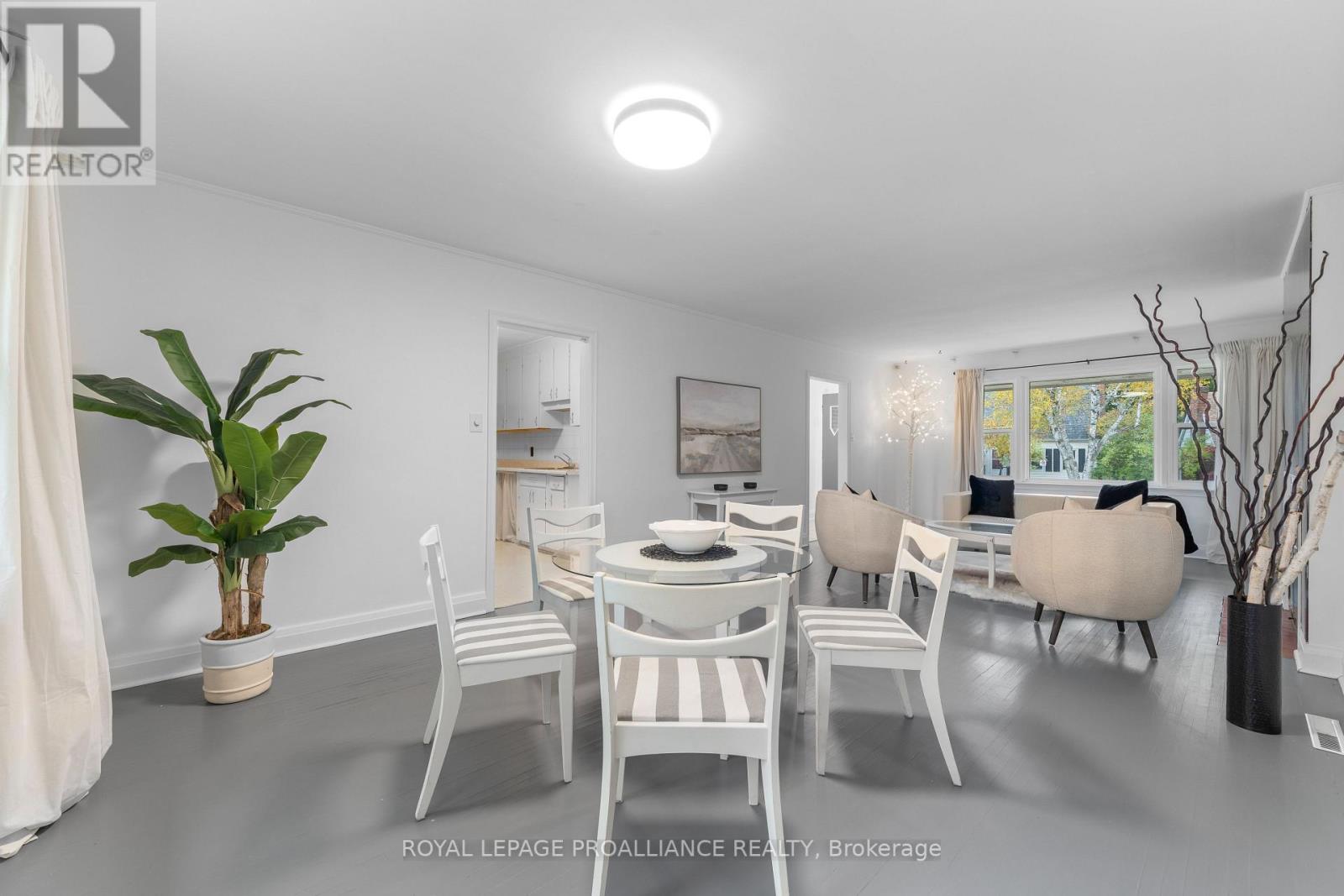 34 HASTINGS DR