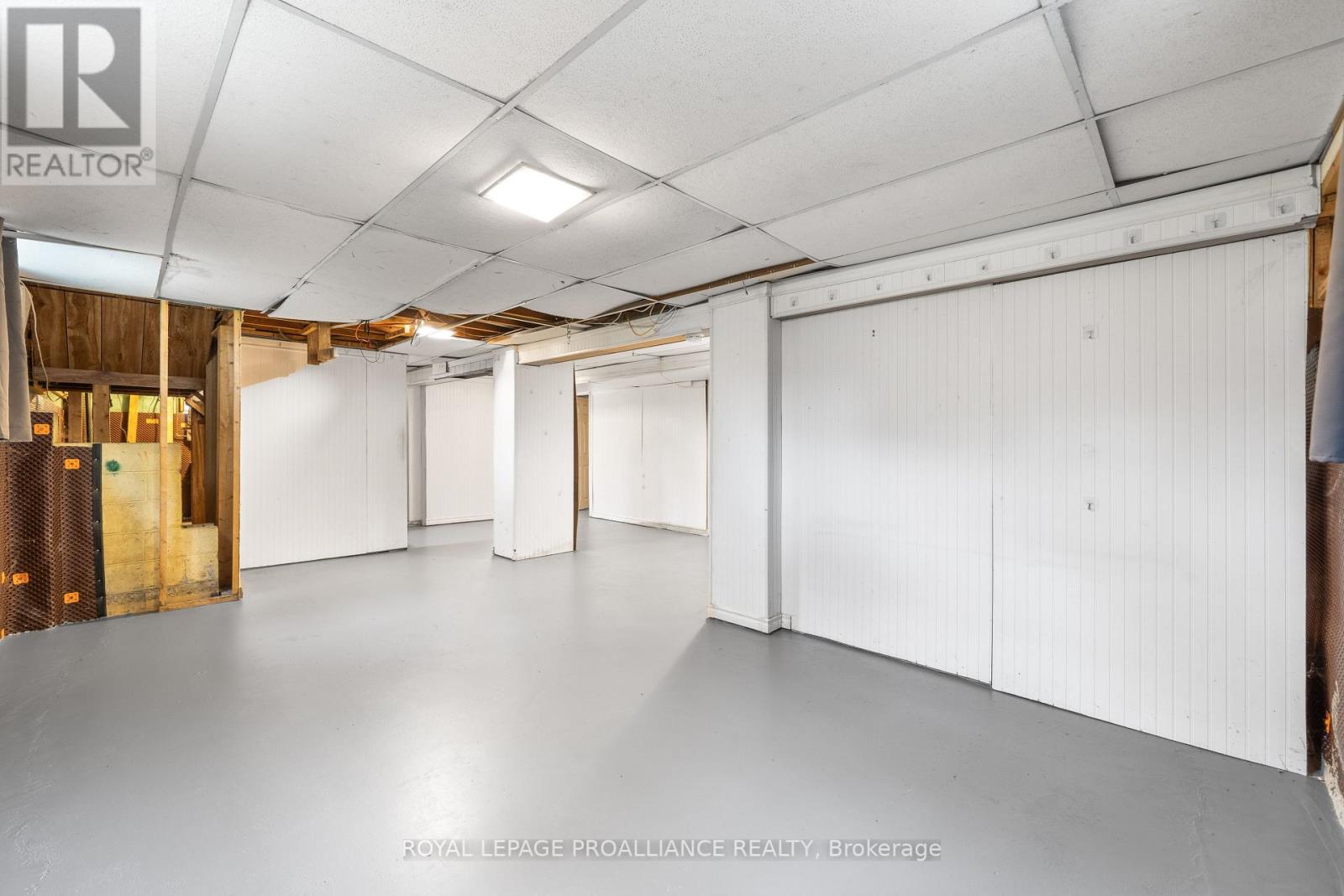 34 HASTINGS DR