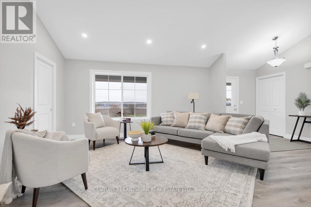 52 LIVINGWOOD CRES