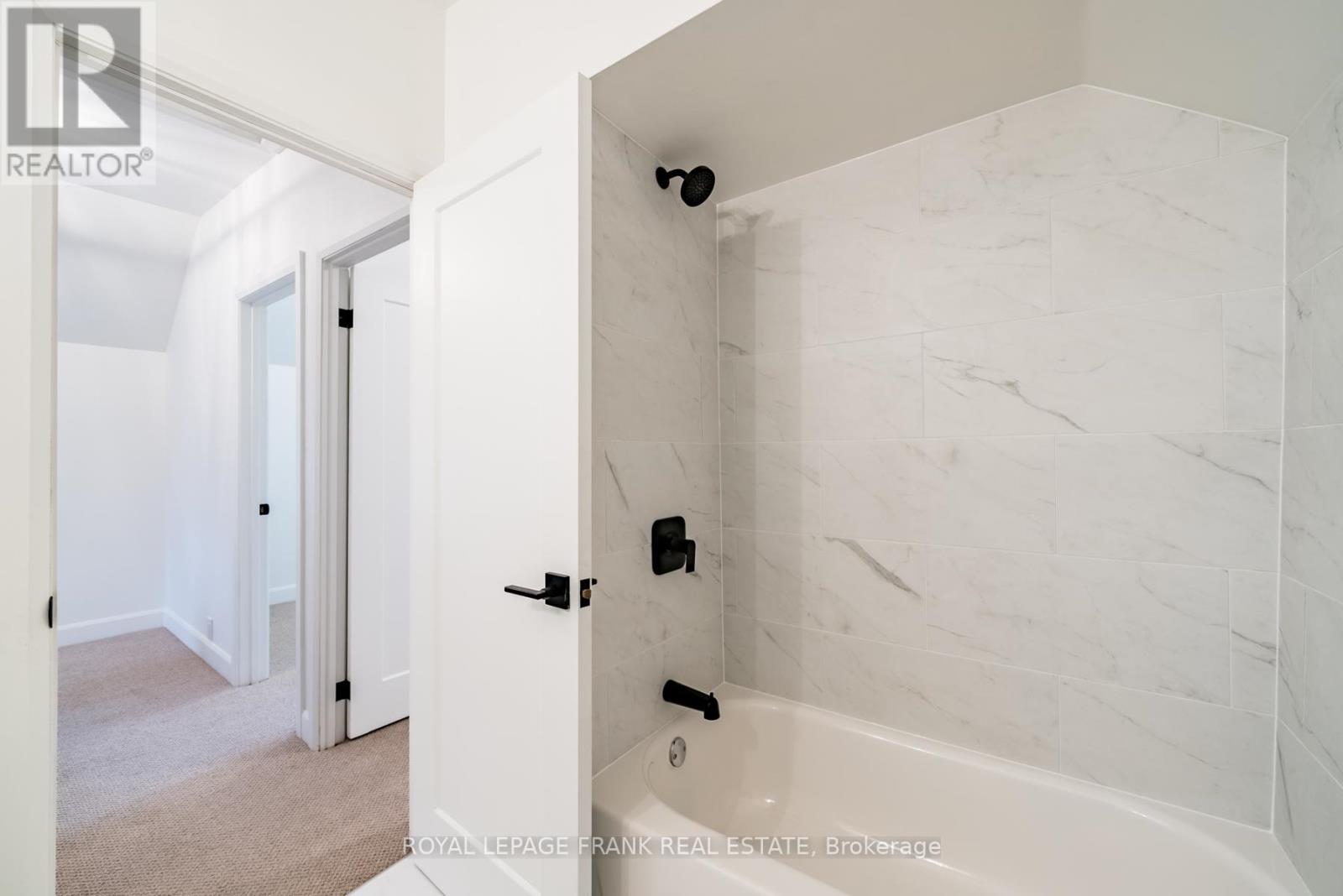 118 GLENELG ST W