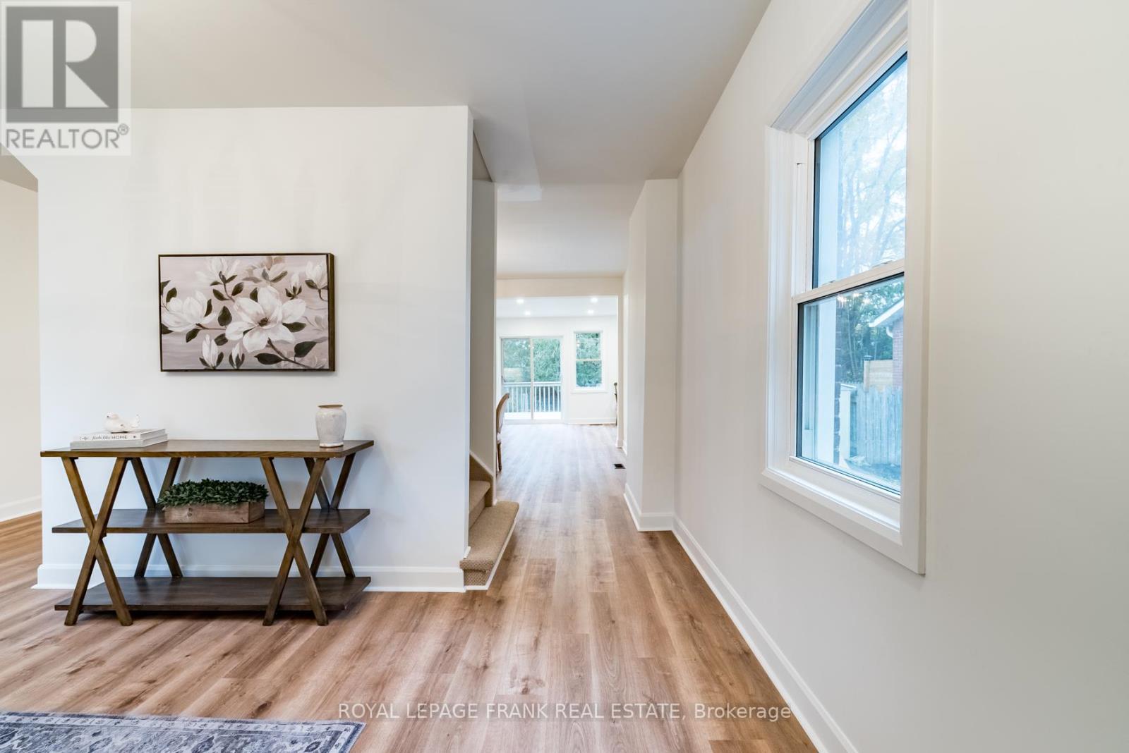 118 GLENELG ST W
