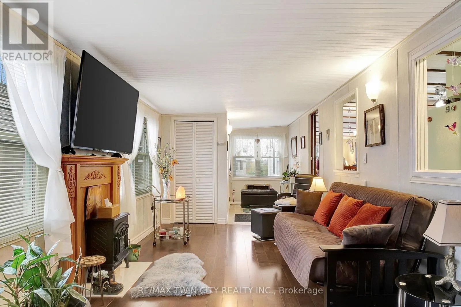 1A - 1429 SHEFFIELD ROAD