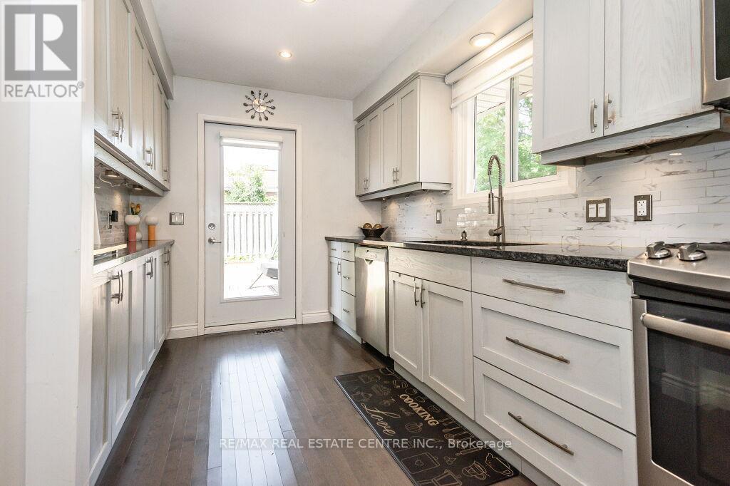 326 GRANGEWOOD DR