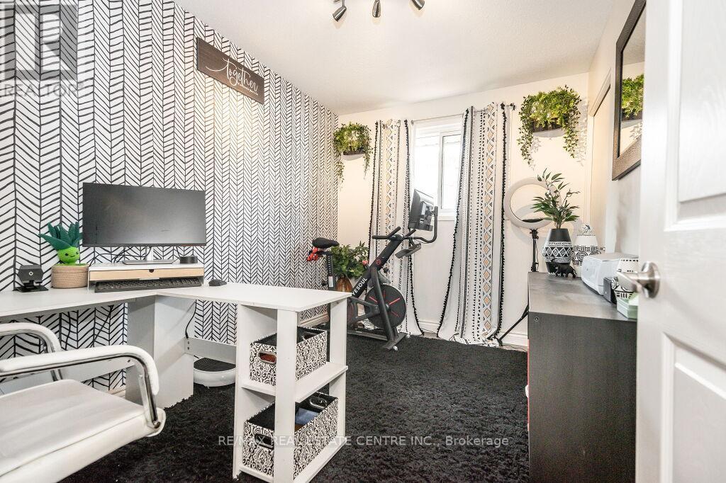 326 GRANGEWOOD DR