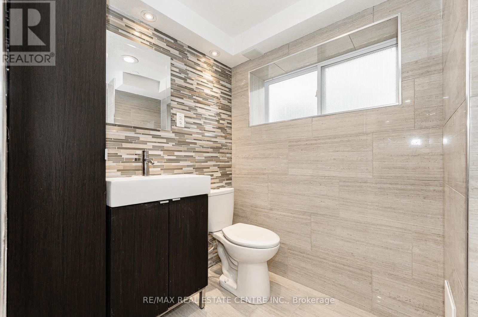 18 SUMMERSIDE CRES